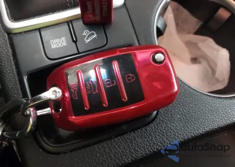 2020 Kia Sportage Lx z USA, uszkodzony, nr VIN KNDPM3AC2L7650392